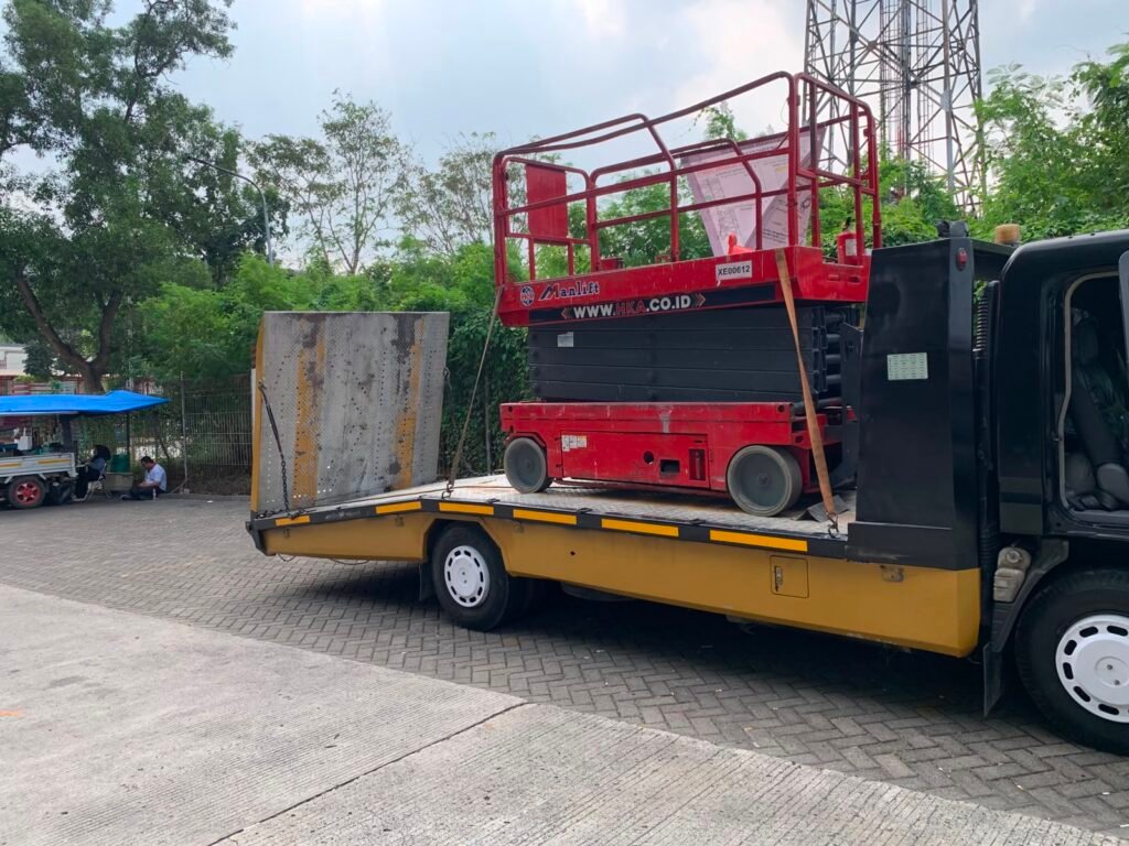 Sewa Scissor lift jangka pendek terdekat