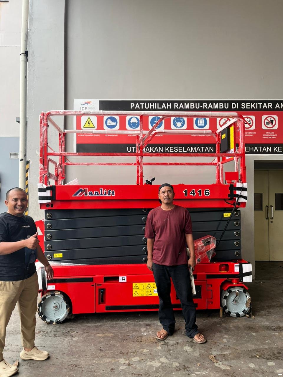 Rental Scissor Lift HS0608H 8 Meter Karawang Rental Scissor Lift HS0608H 8 Meter Karawang - Image 3