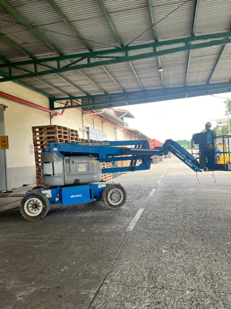 Rental boom lift area jabodetabek