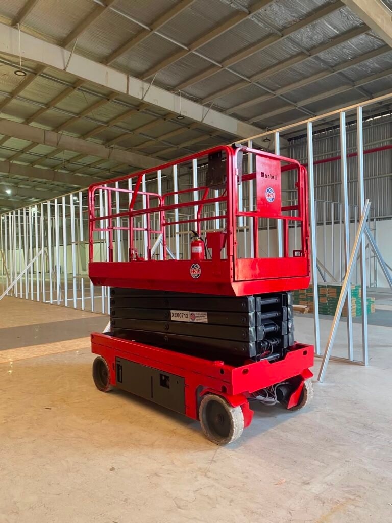 Rental scissor lift 12 meter cikande